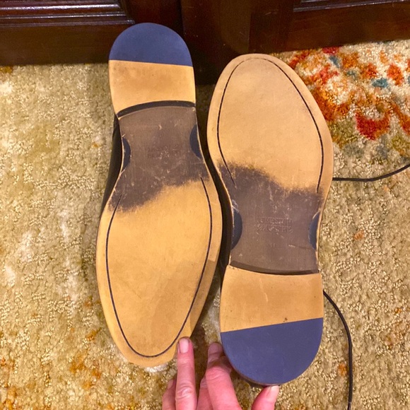 Men’s Johnston and Murphy black leather dress shoe in great condition - Picture 13 of 13